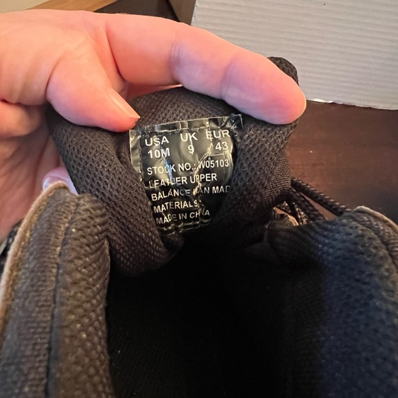 Wolverine Leather suede, waterproof boots, Brown Size 10 Med. GREAT Condition - Picture 9 of 15